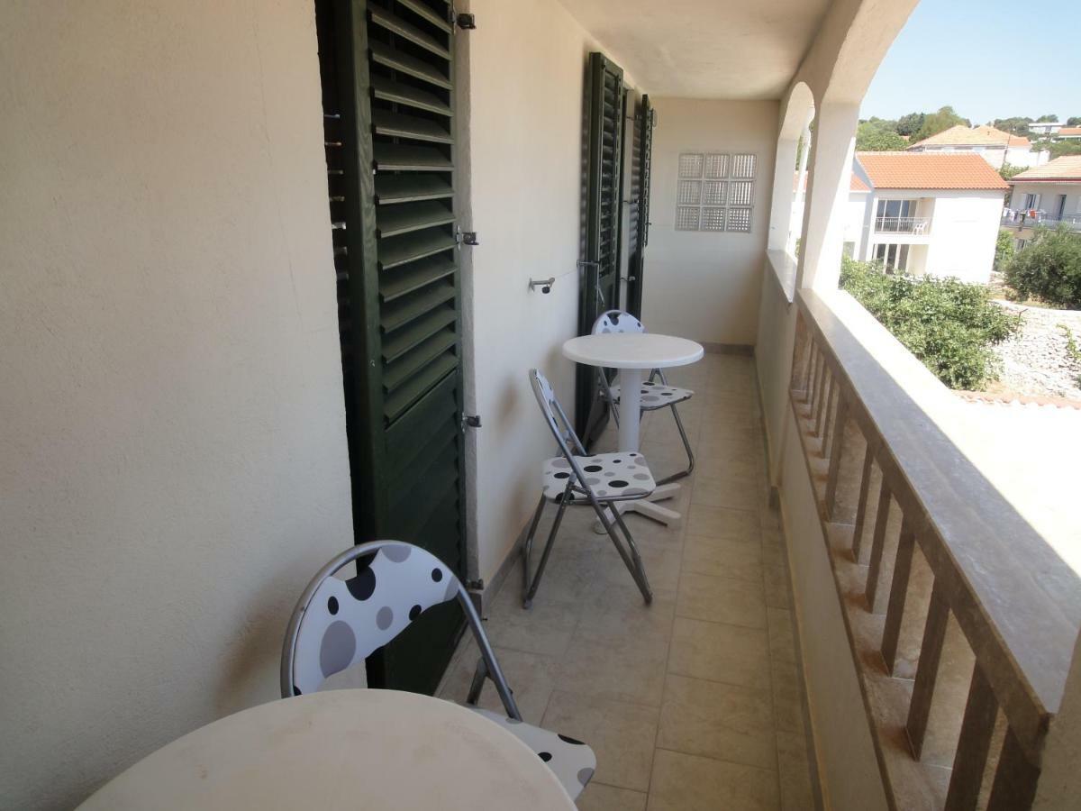 Apartments Villa Ana Mali Drvenik Bagian luar foto